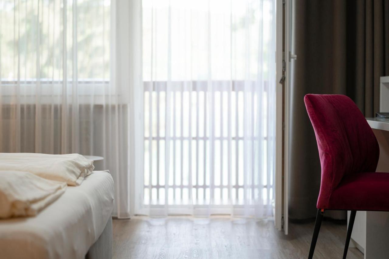 Seehotel Vinzenz Velden am Worthersee Bagian luar foto